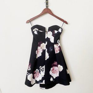 Keepsake 'Divide' Mini Strapless Cocktail Dress